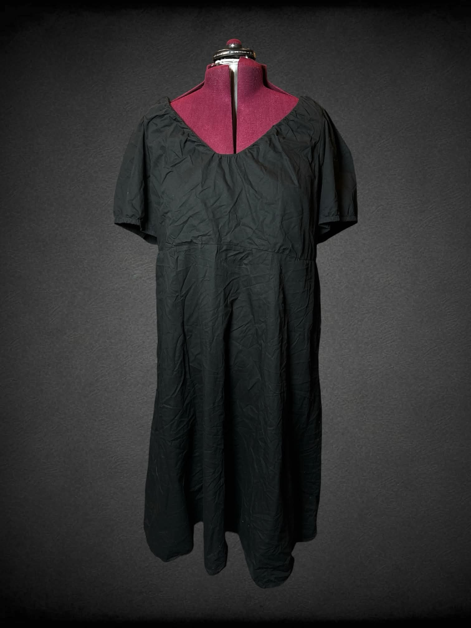 4X Old Navy black dress with shirred back, and pockets – Witch Bitch Thrift