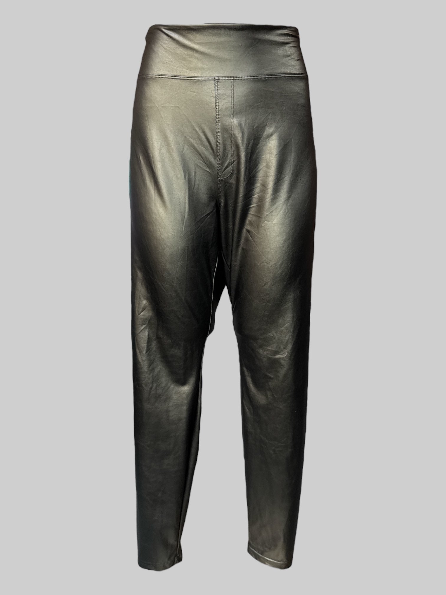 L Black pleather leggings