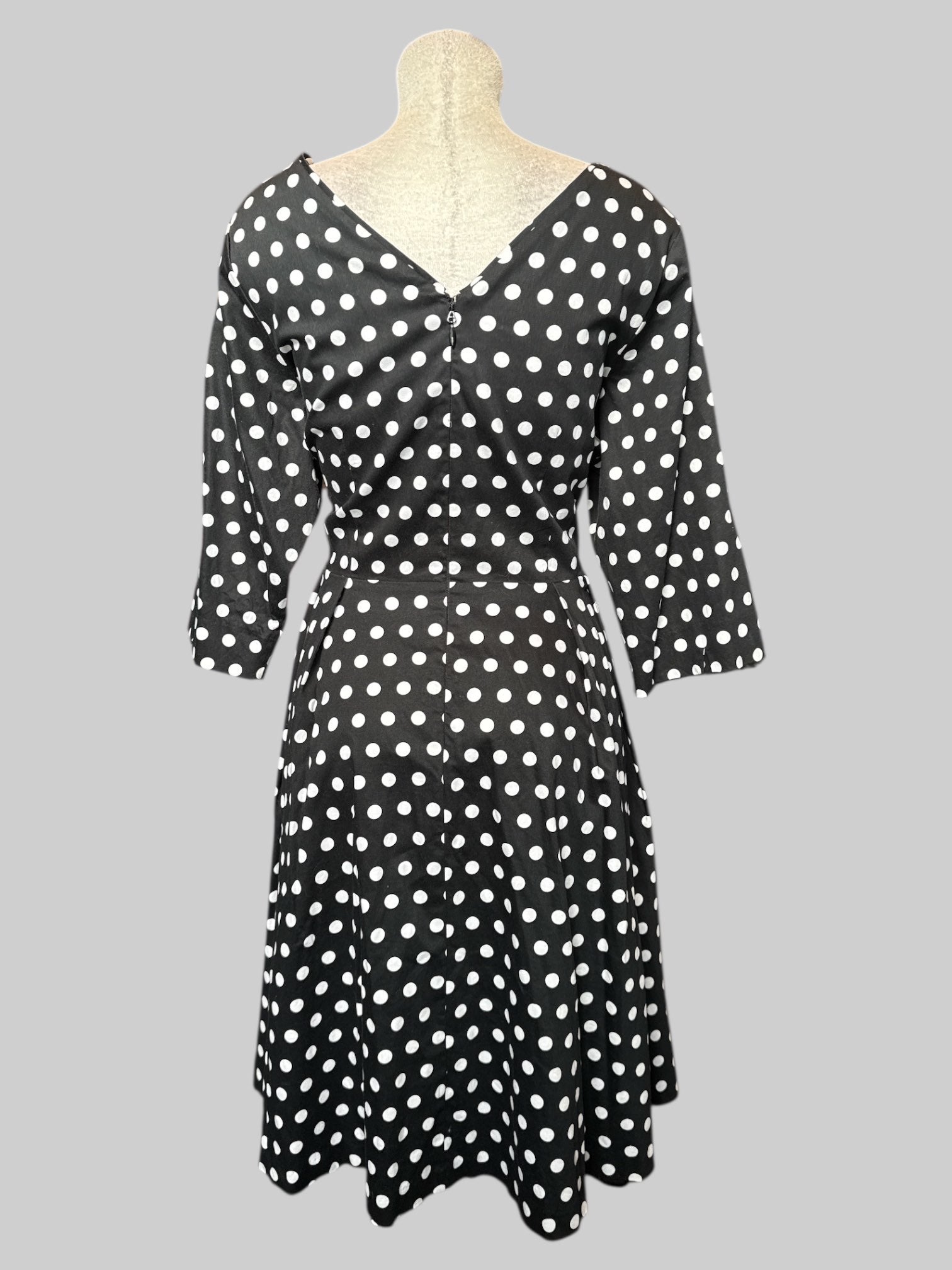 0X Black and white polkadot dress with quarter sleeves and belt loops