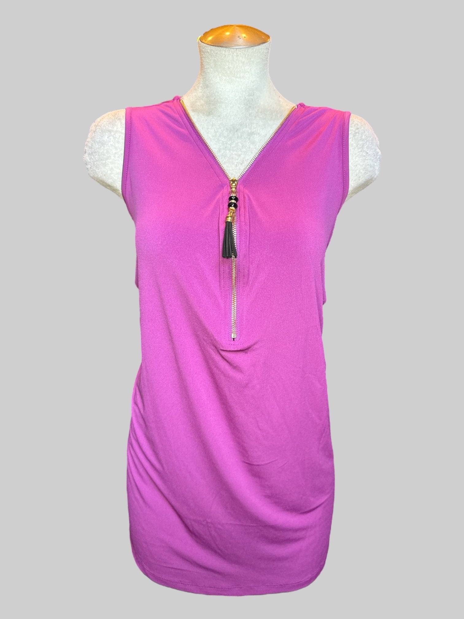 3X Purplish pink sleeveless top with zipper