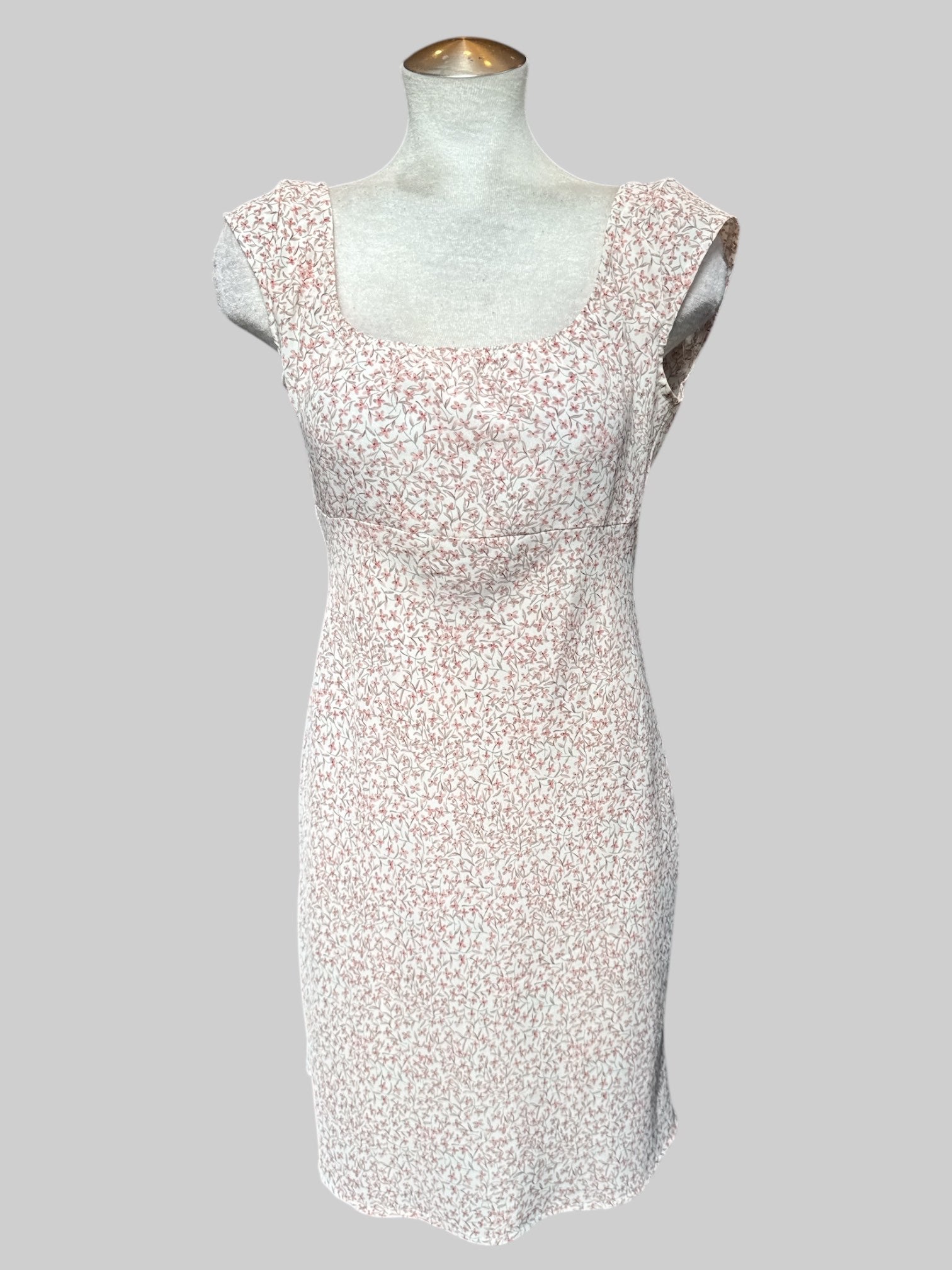 M Beautiful vintage cream dress with pink and green florals