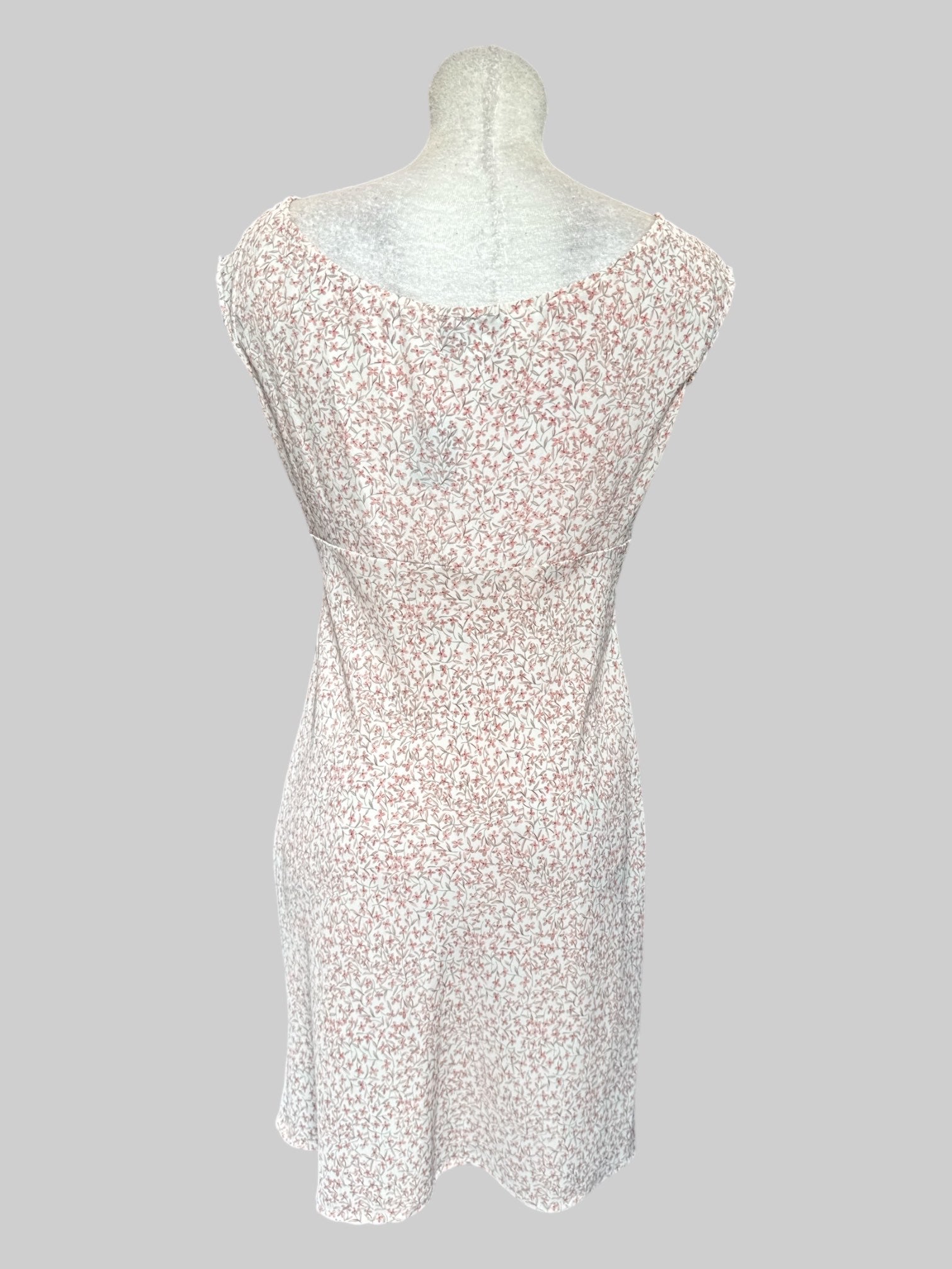 M Beautiful vintage cream dress with pink and green florals