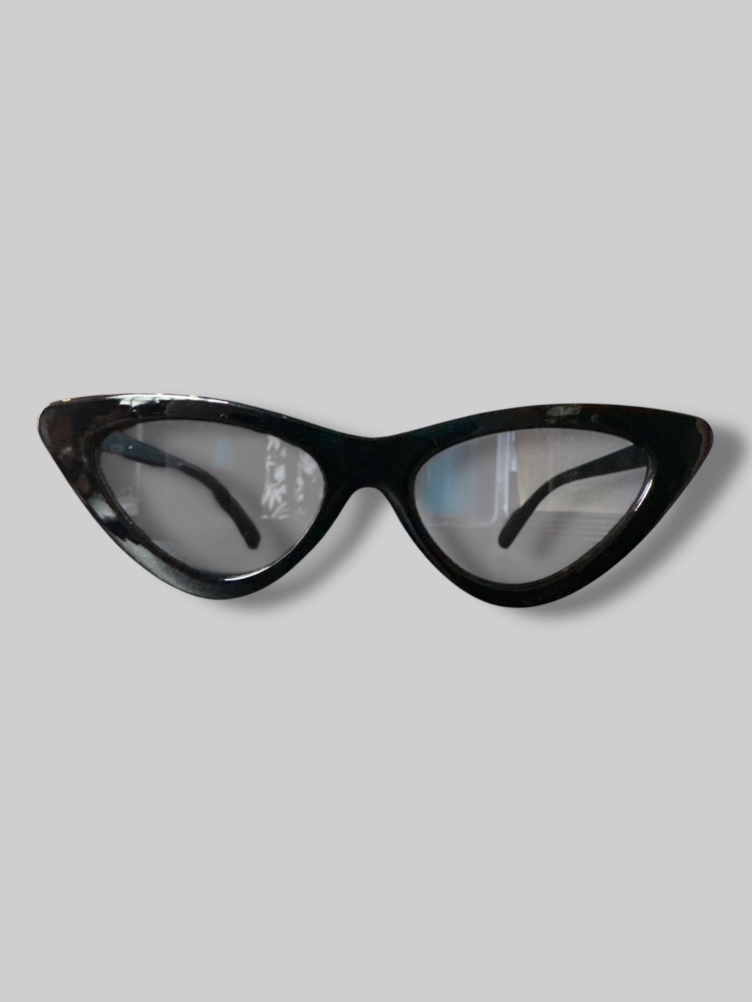 Black cat eye sunglasses