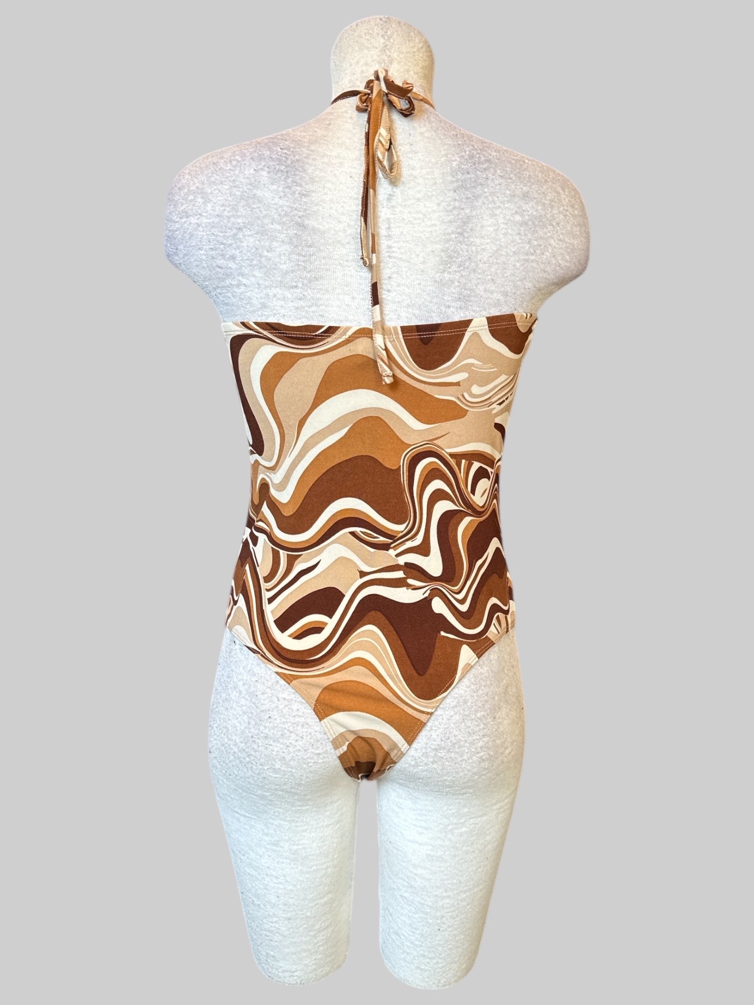 L Wavy brown and white pattern bodysuit with rectangle halter