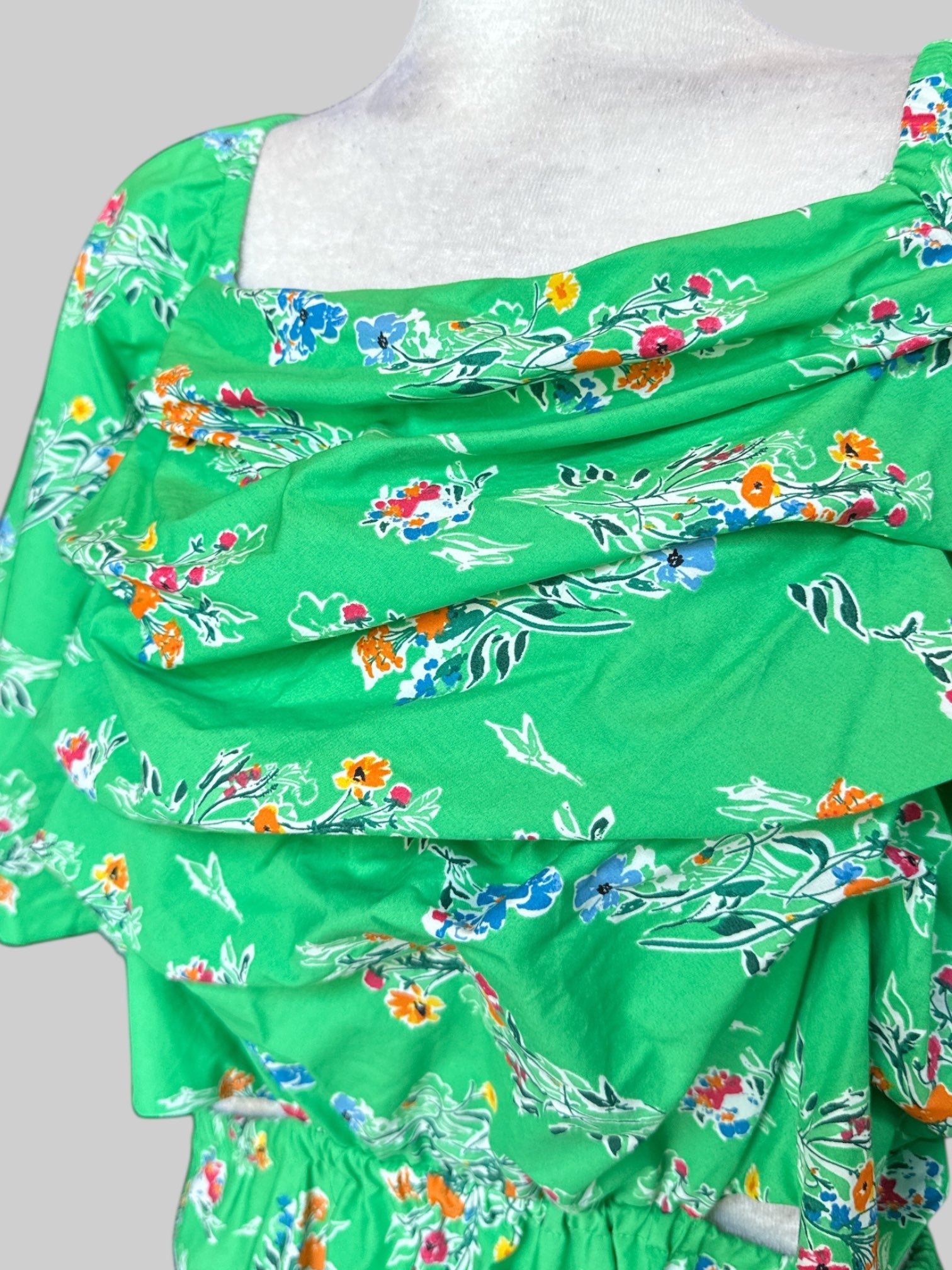 2X NWT Green dress with multicolor florals, side cut outs, shirred back, draping on chest, and balloon sleeves