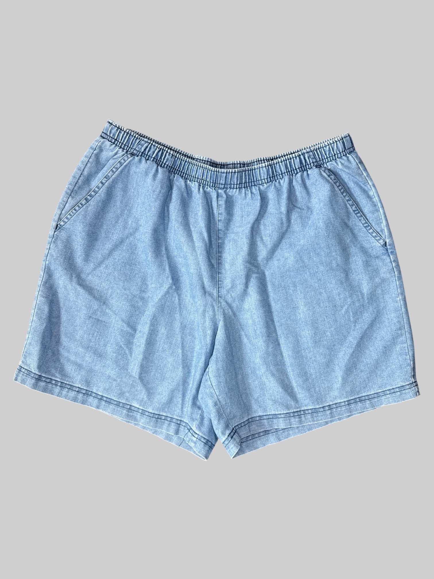 0X Light blue shorts with stretchy waist, and pockets