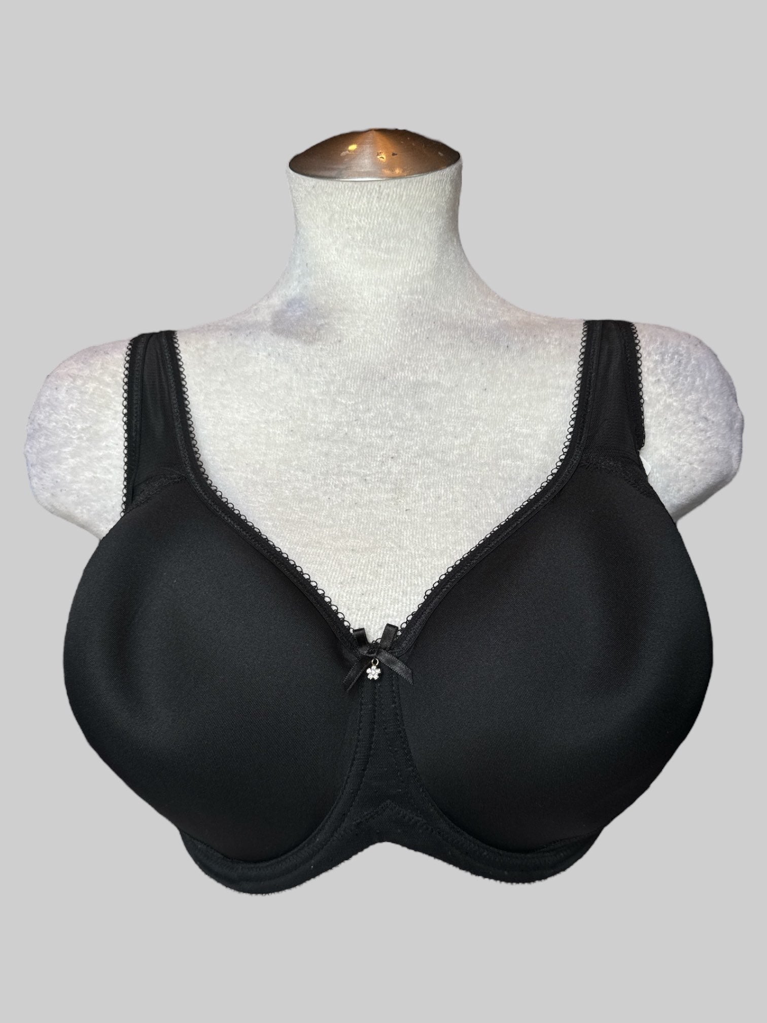 L NWT Black bra 38G size