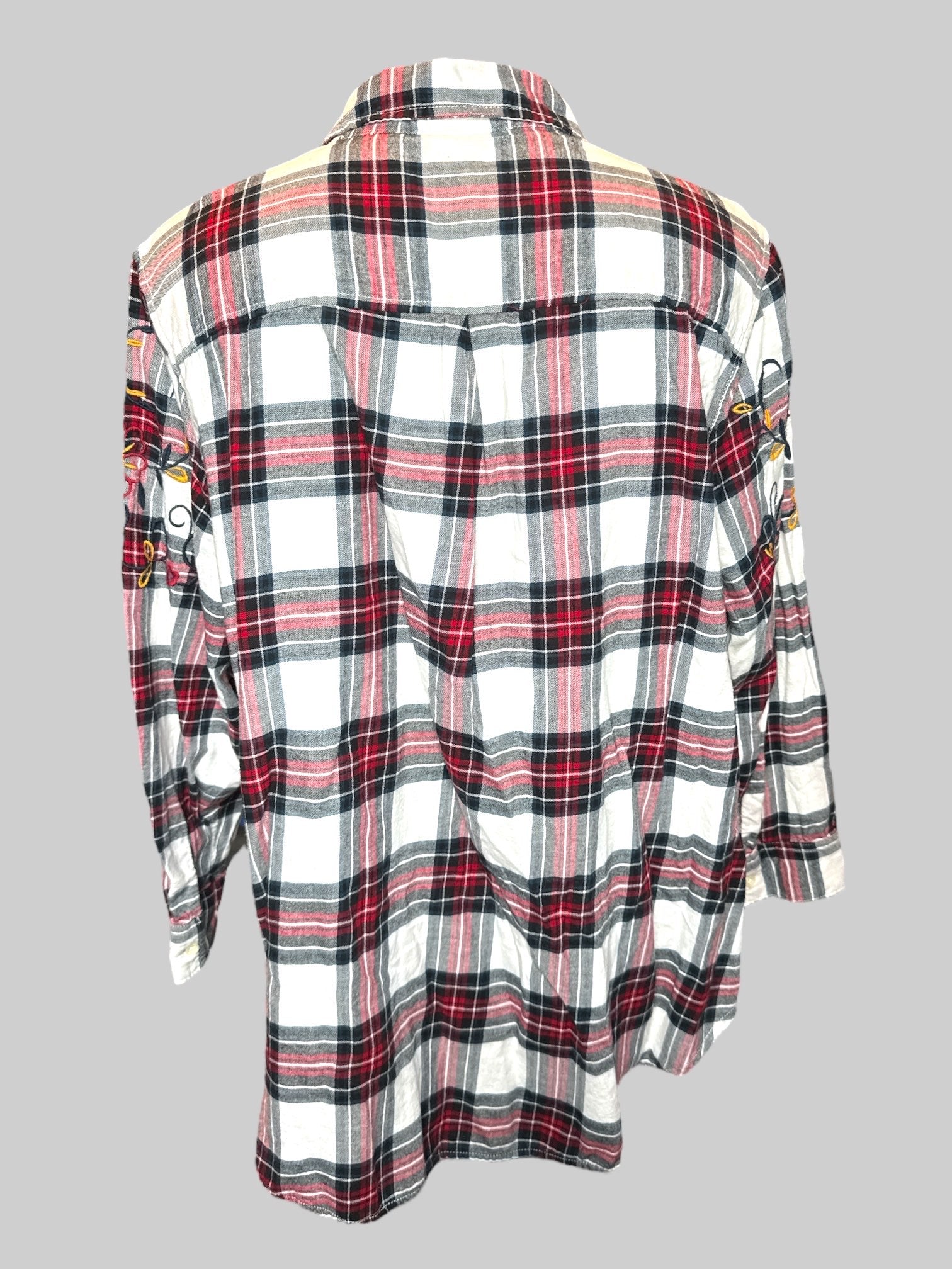 3X White red and blue button up flannel with floral embroidery