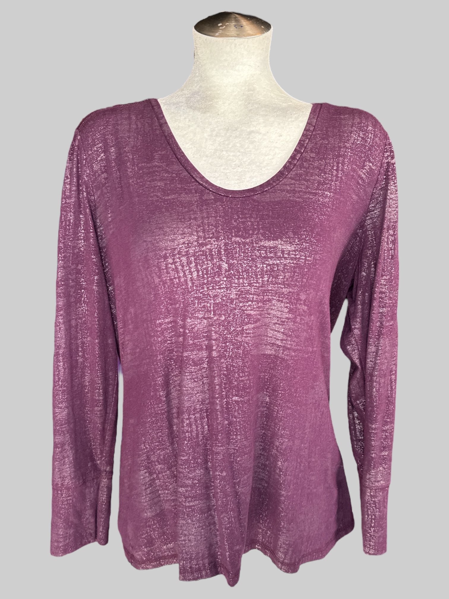1X Purple scoop neck long sleeve shirt with gold metallic speckles