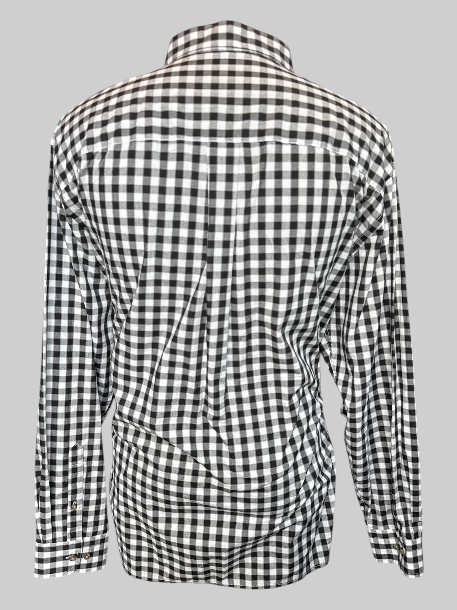 4X white and black gingham button up shirt