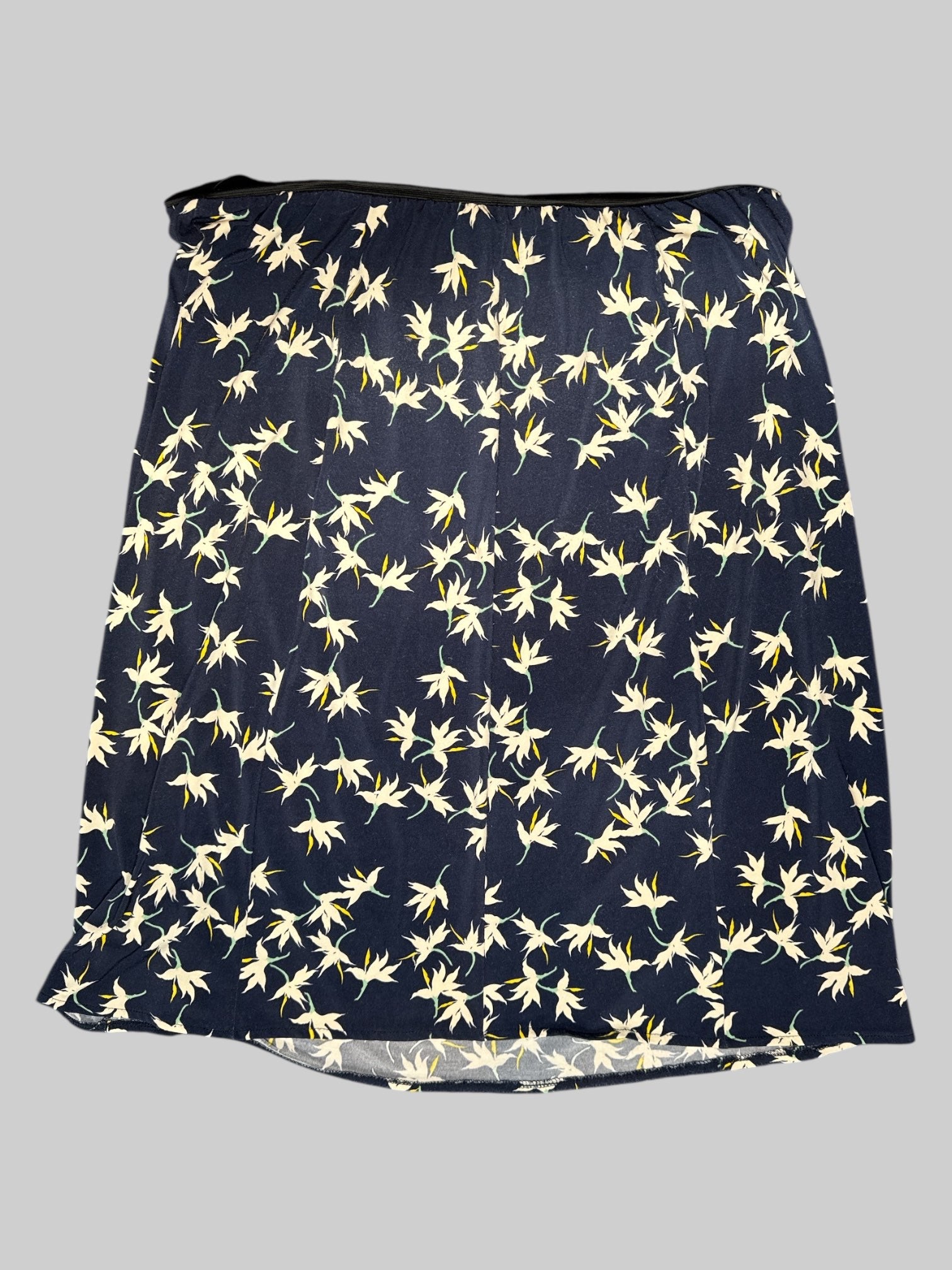 2X Navy blue skirt with white, yellow, and green florals, and elastic waistband