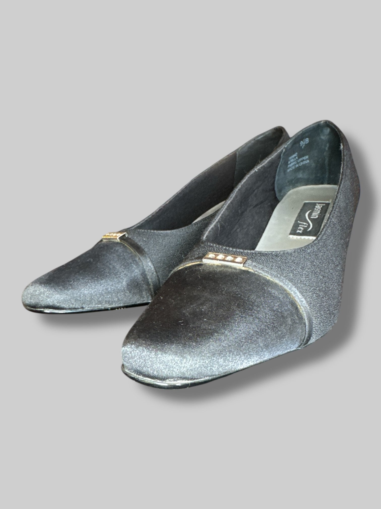 vintage black heels size 9.5