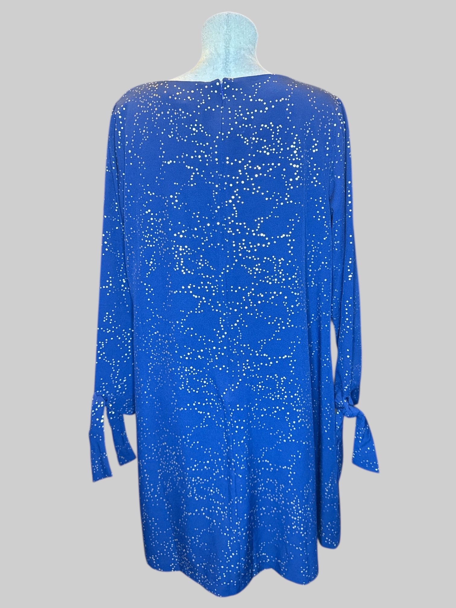 1X Blue shift dress with gold, metallic polkadots and tie on sleeves