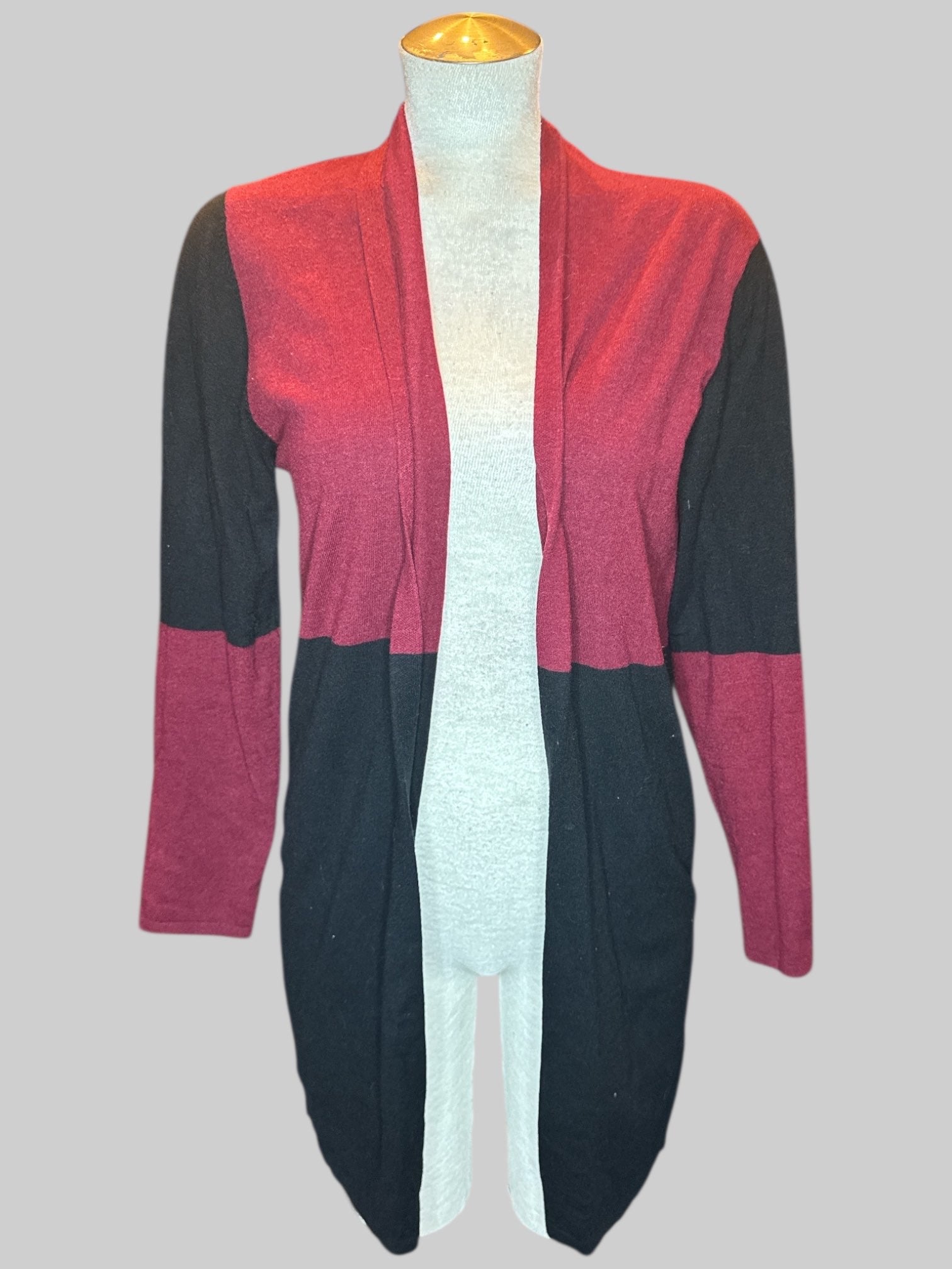 4X Black and red color block cardigan