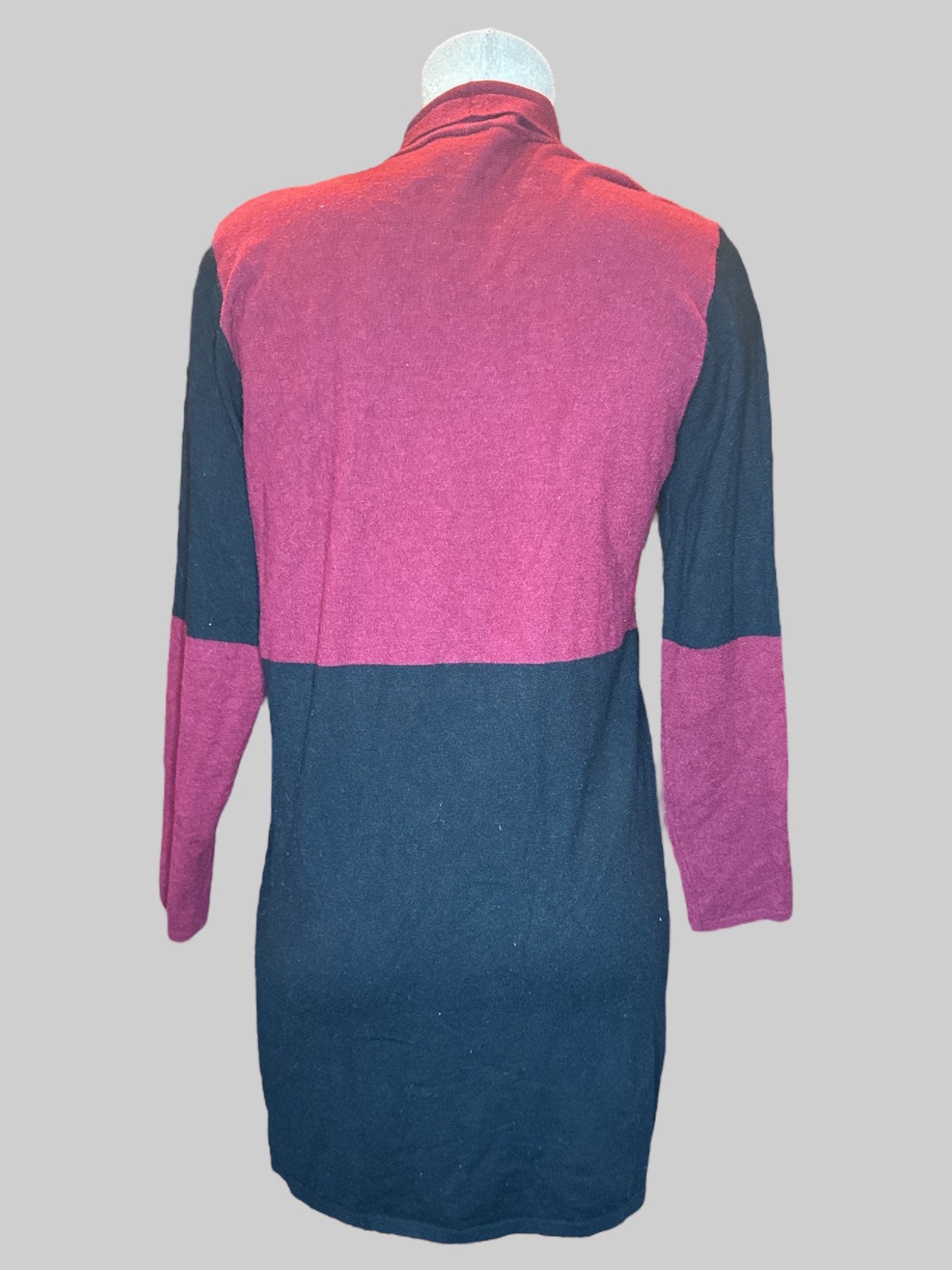 4X Black and red color block cardigan