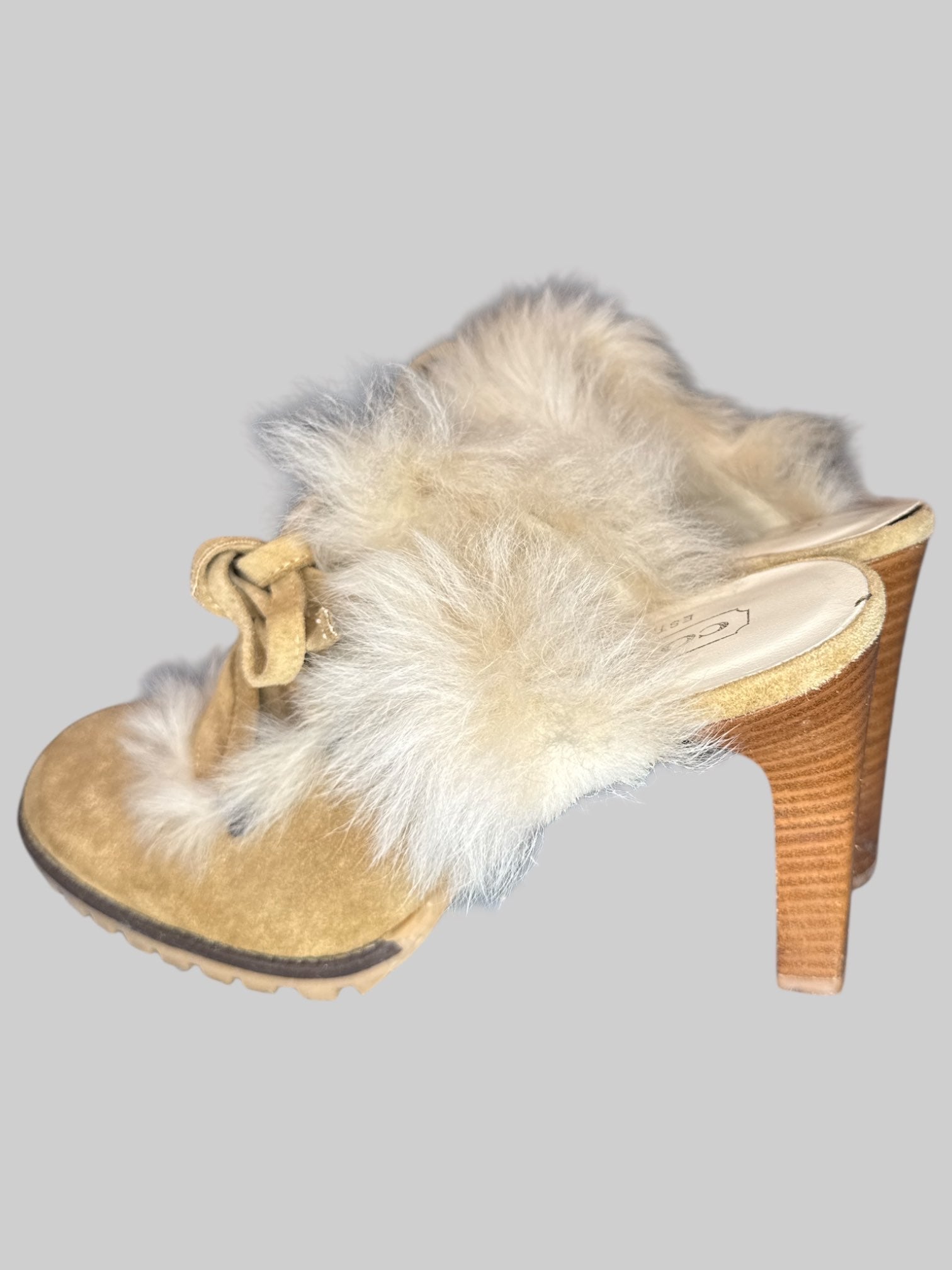 Size 7.5 Vintage Coach boot heel with fur