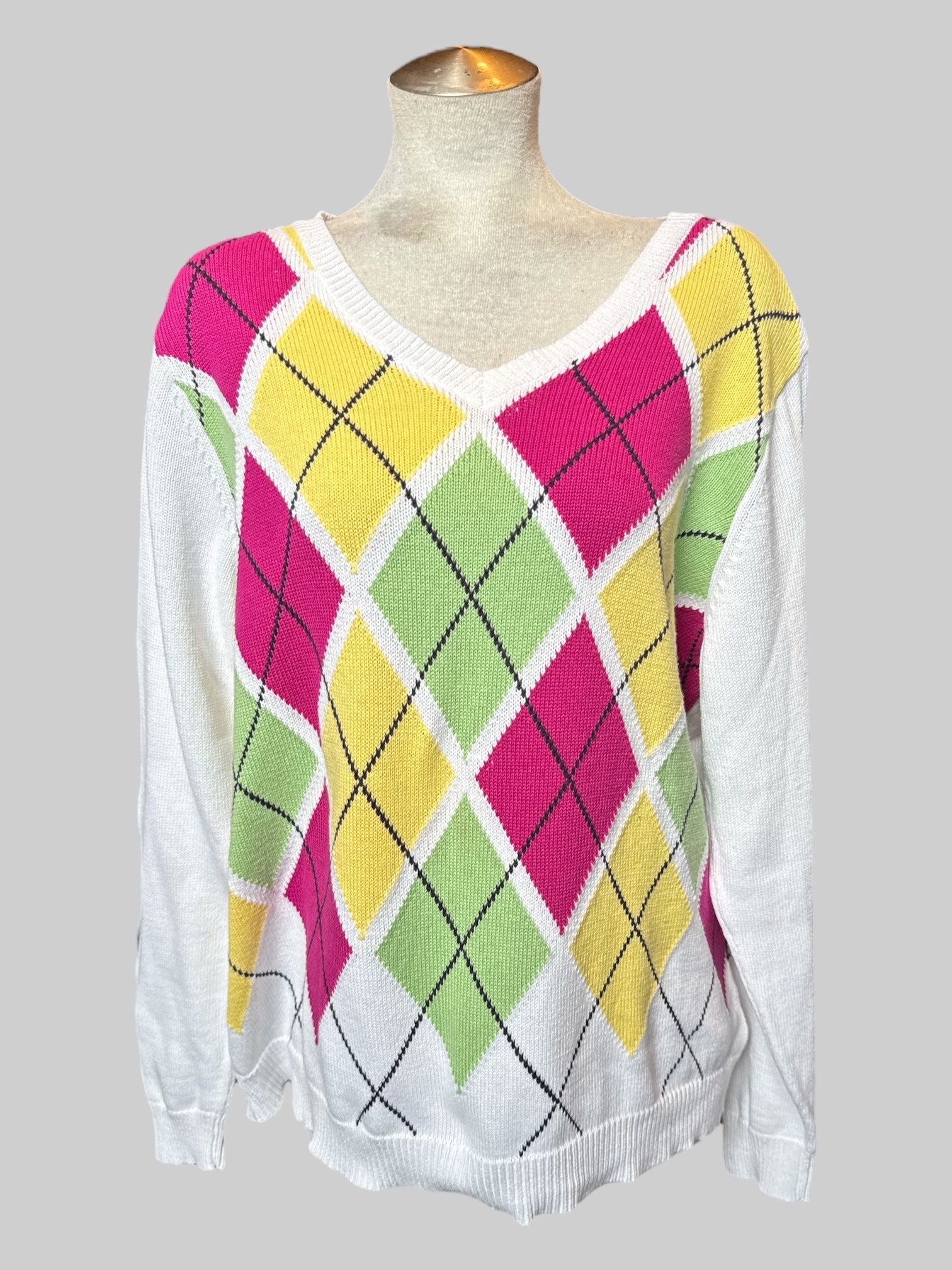 2X vintage white sweater with multicolor pattern