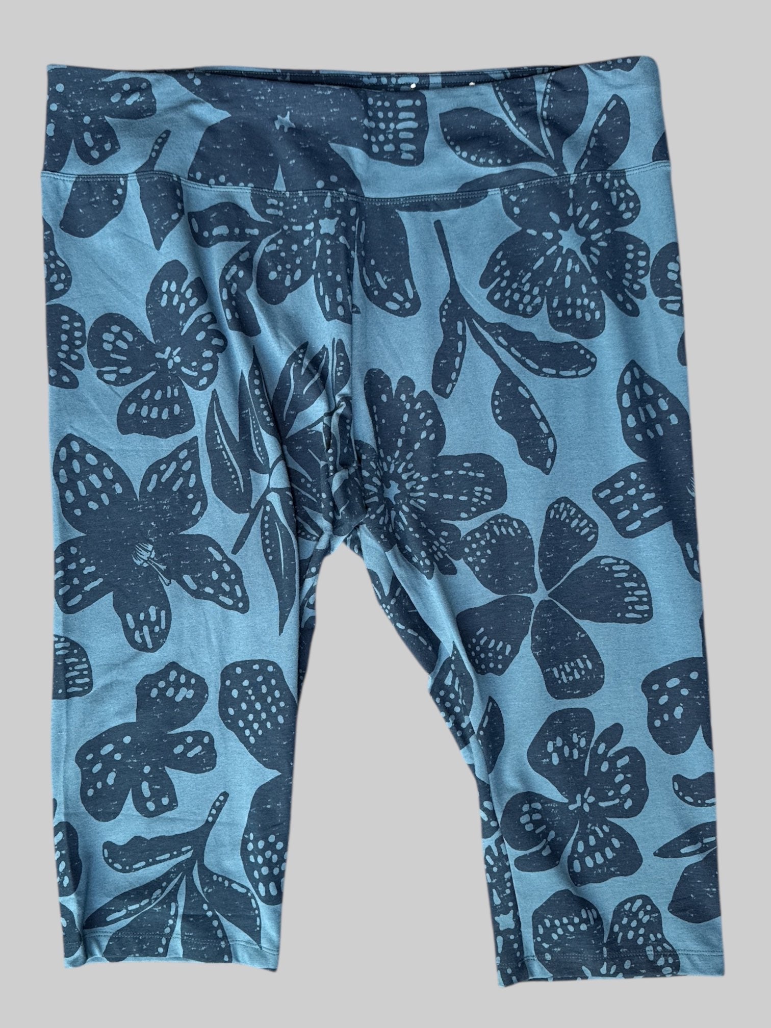 2X Blue botanical print short leggings