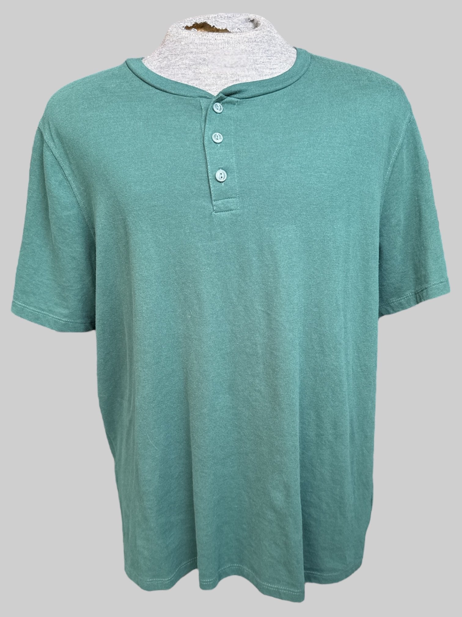 2X Green t shirt