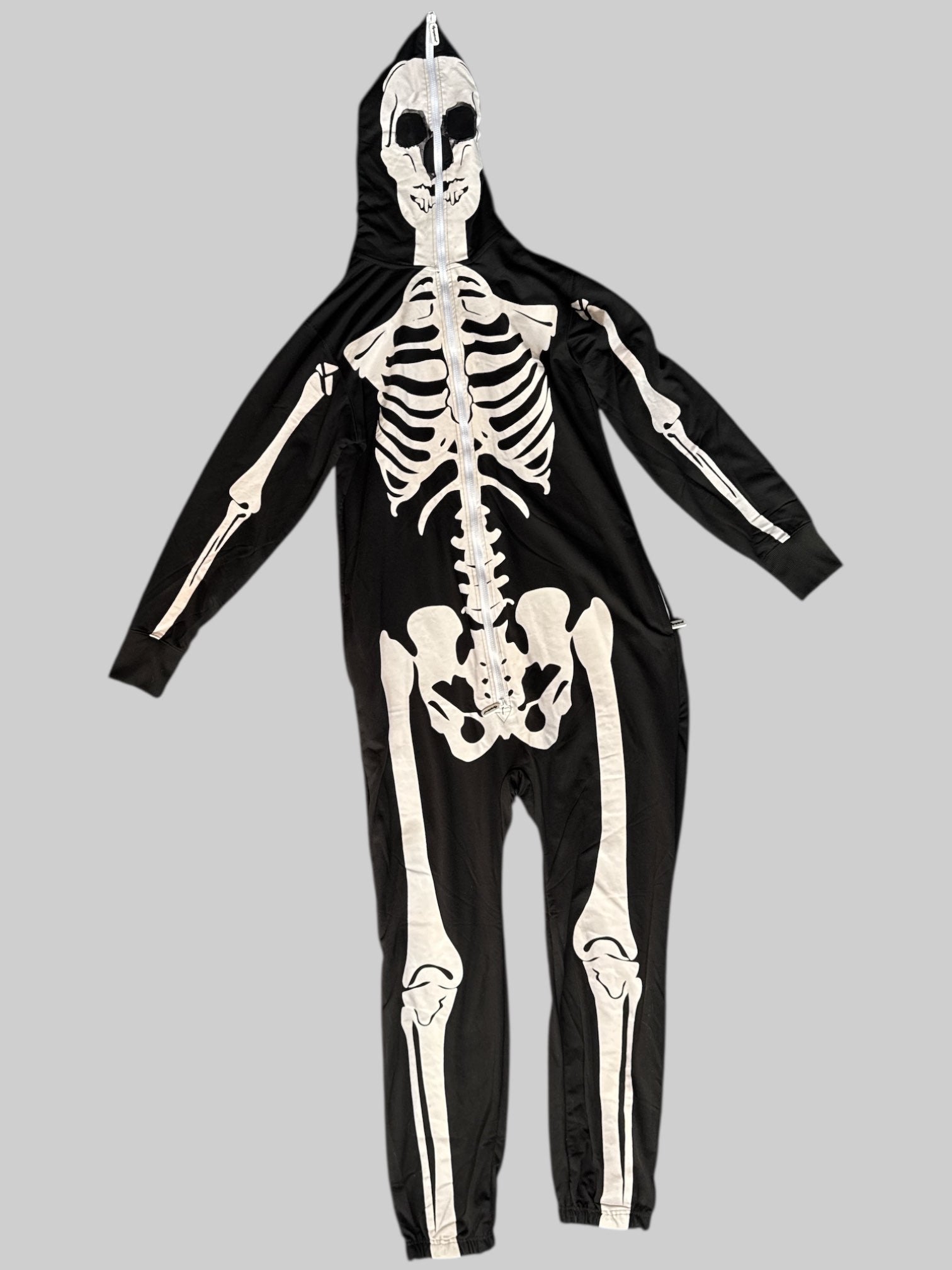 0X NWT Black skeleton zip up cozy jumpsuit