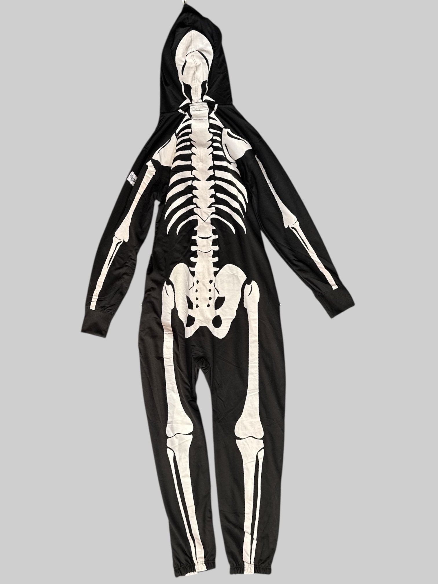 0X NWT Black skeleton zip up cozy jumpsuit