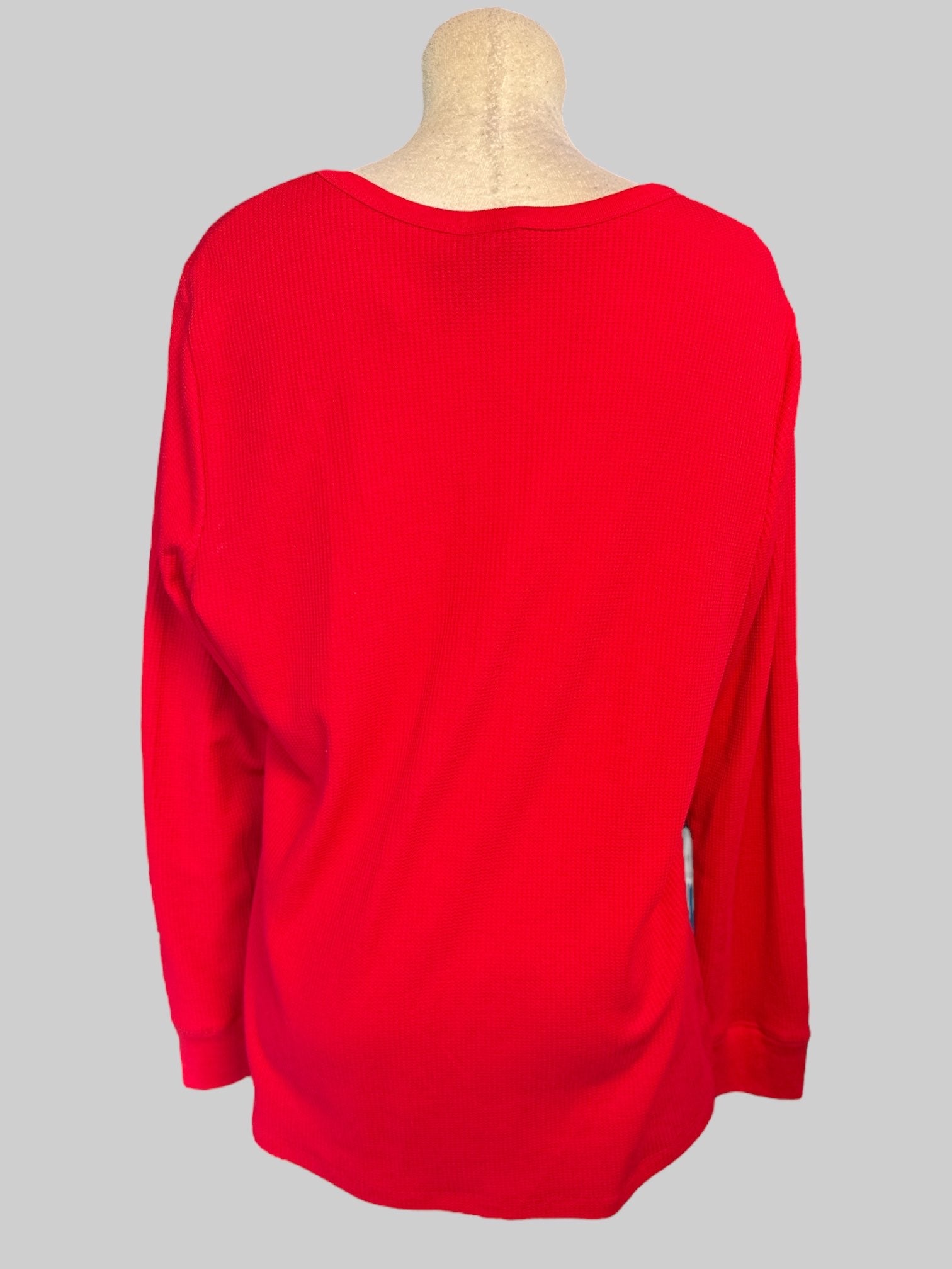 2X Red long sleeve waffle knit with white v neck