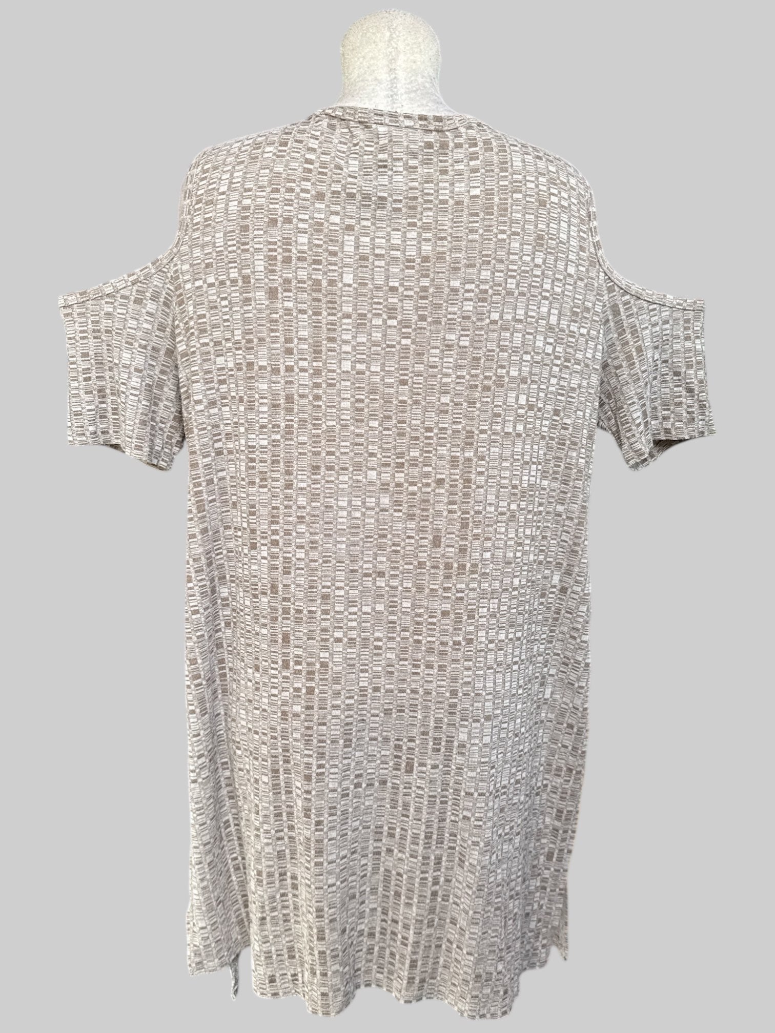 2X Tan and brown textured layering top