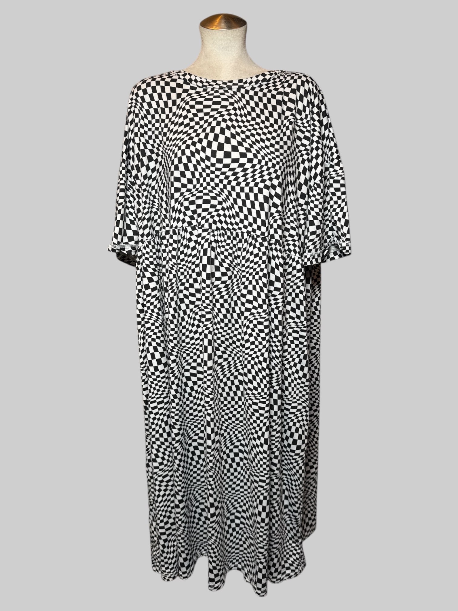 5X black and white checkered maxi dress