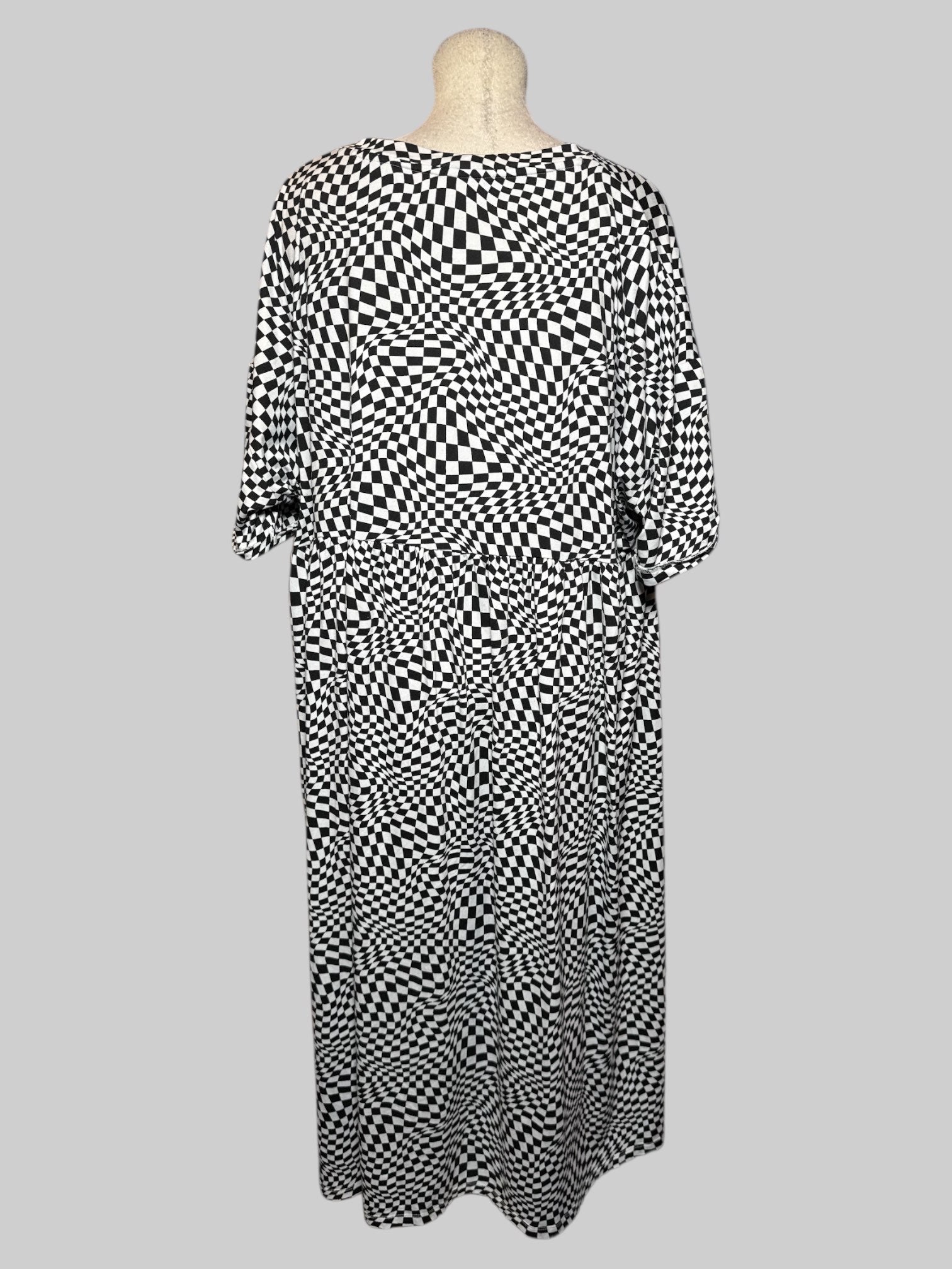 5X black and white checkered maxi dress