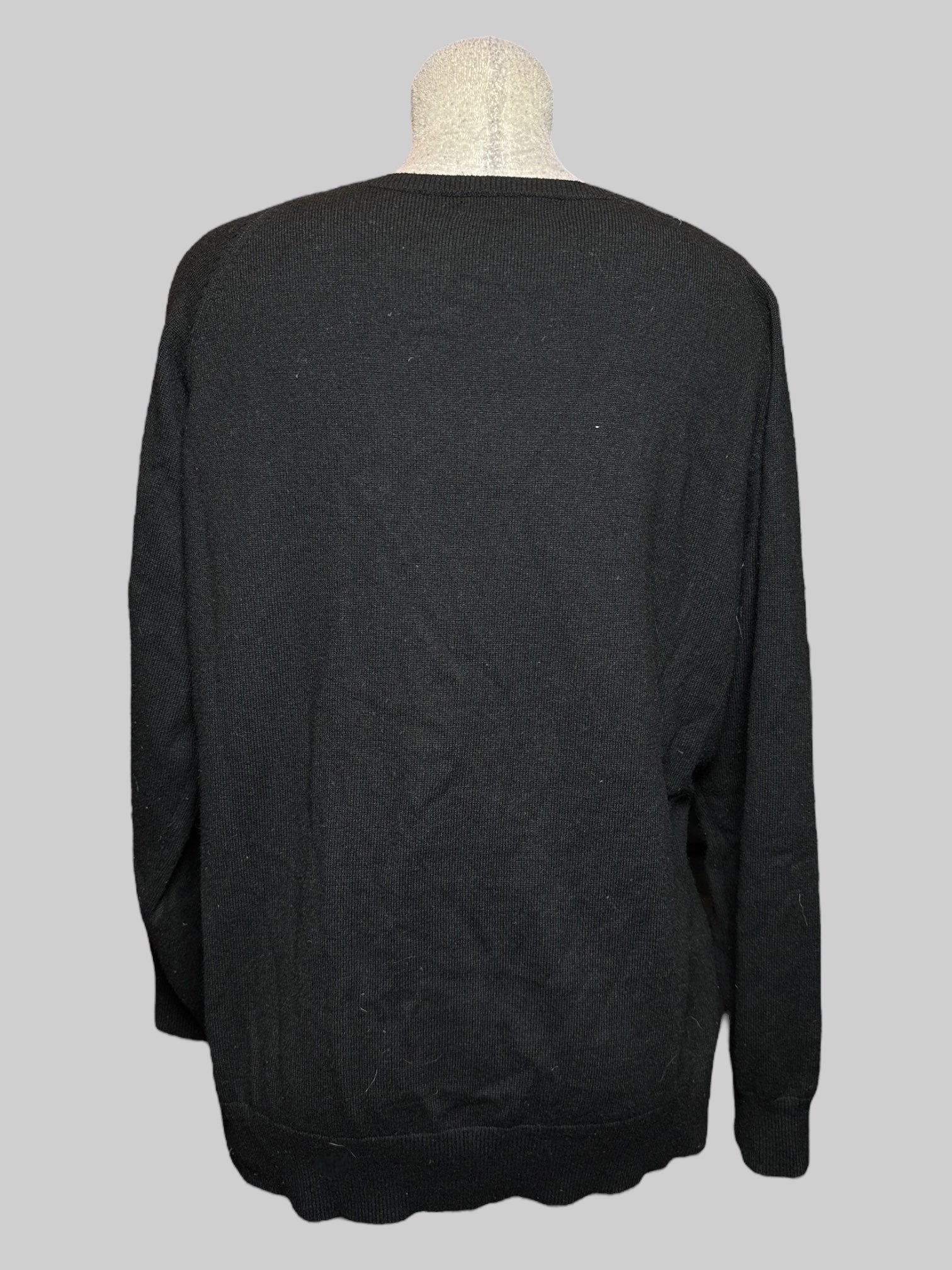 5X black v neck pullover sweater