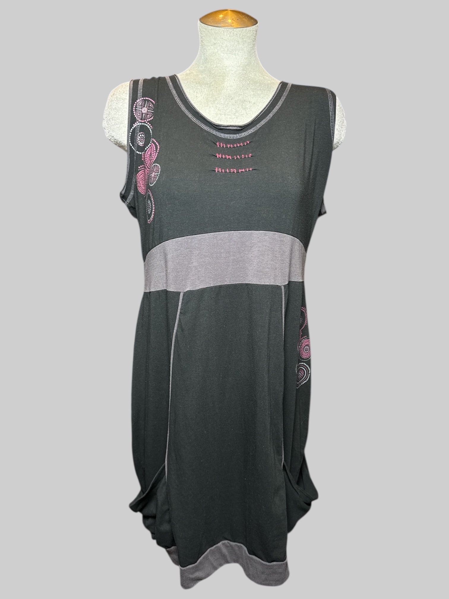 3X black and gray dress with pink details