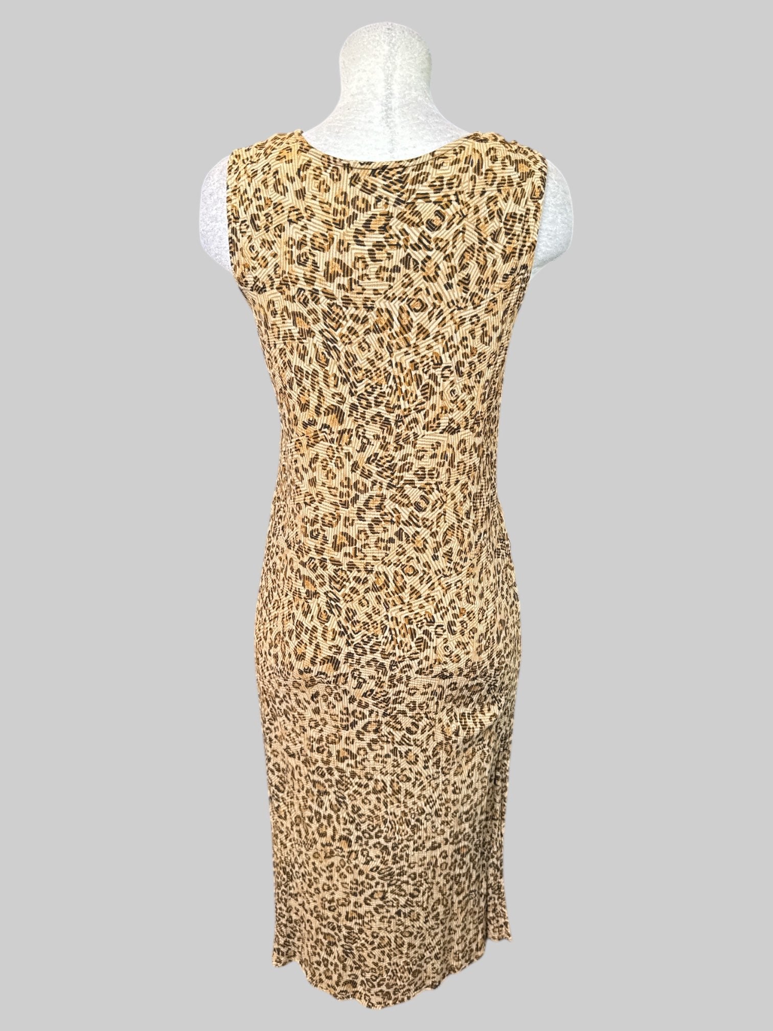 M vintage sleeveless cheetah print with geometrical designs dress