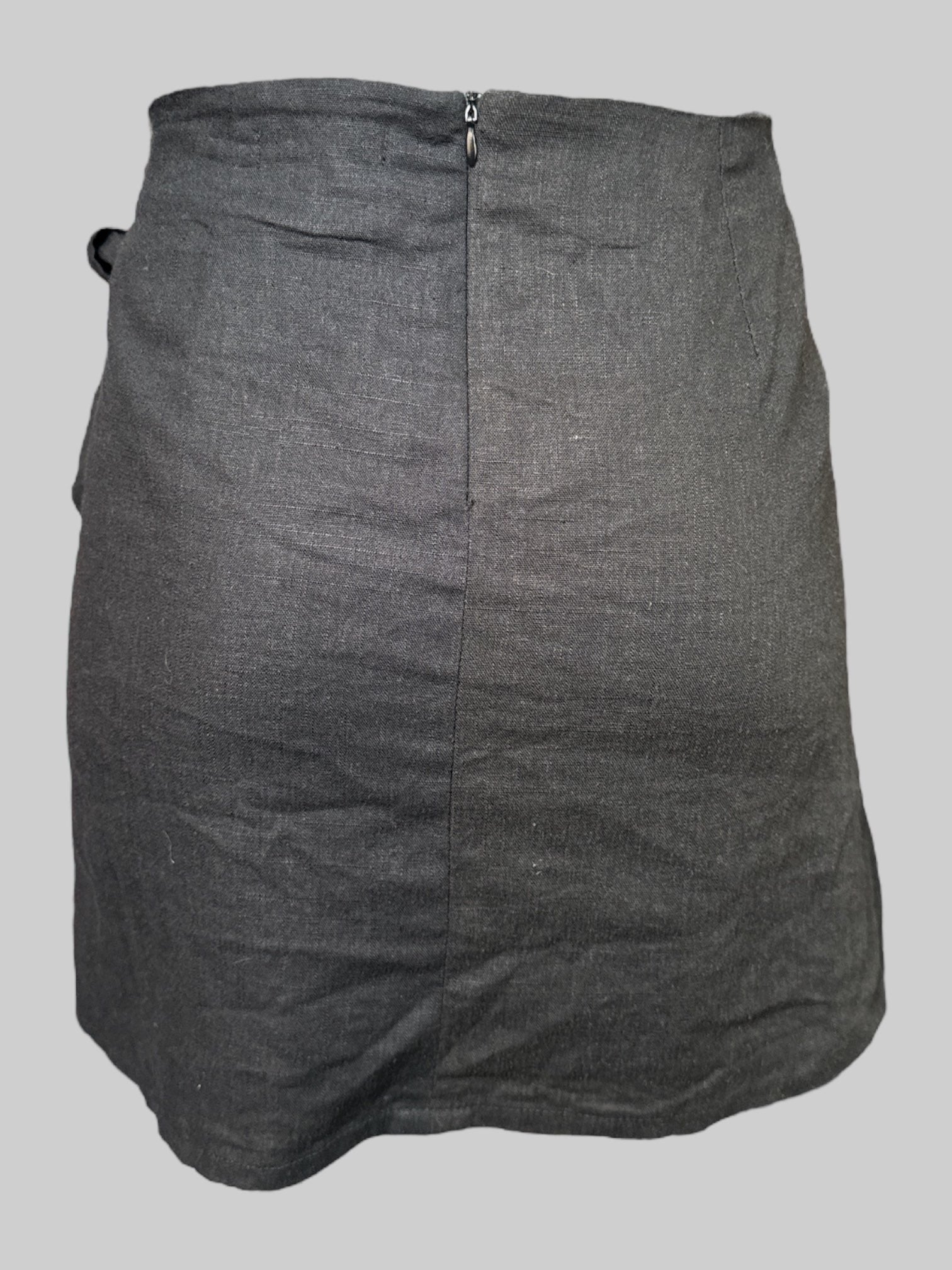 M black wrap skirt with zipper on back and tie on front