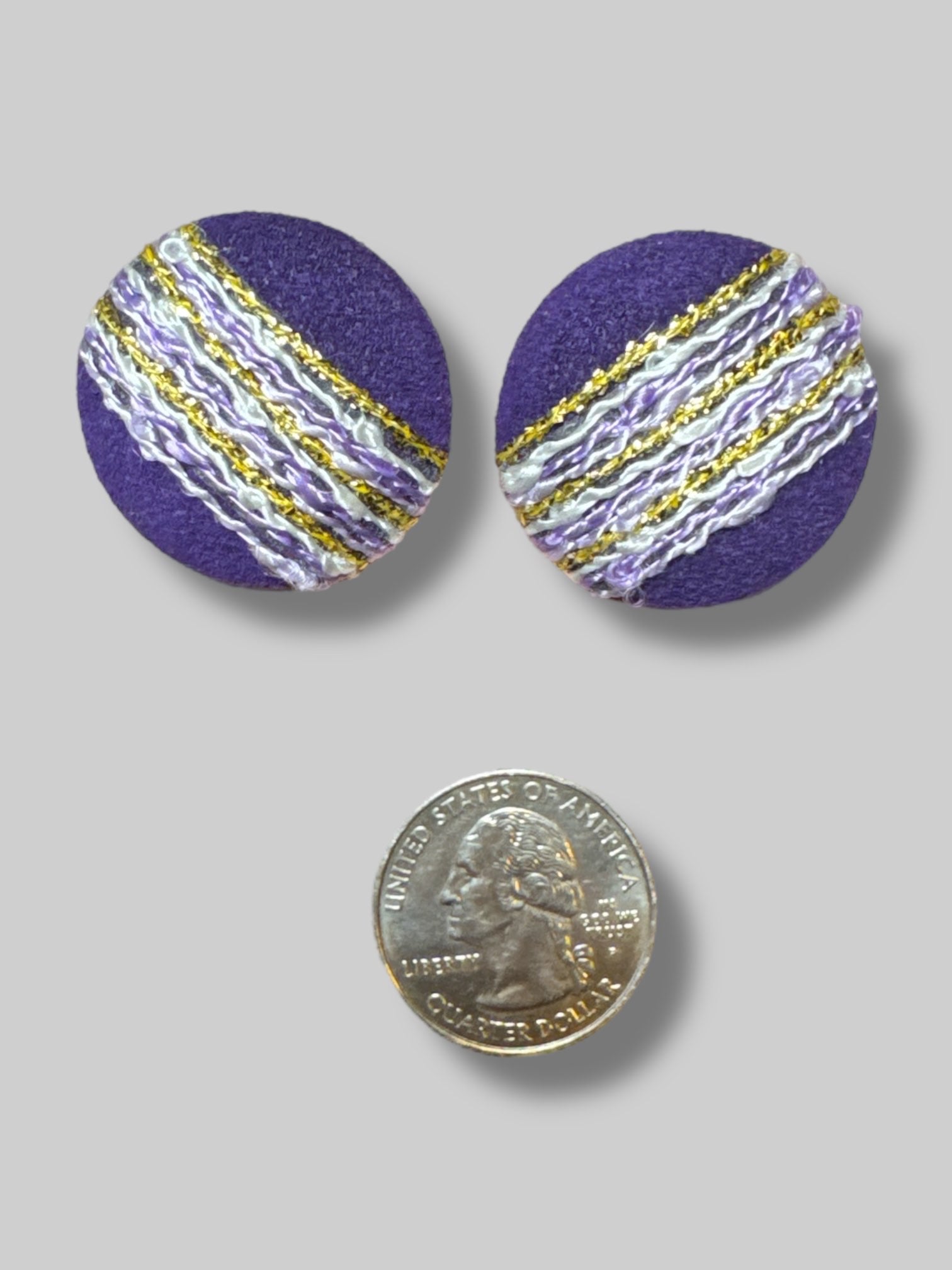 Vintage purple earrings with light purple and metallic gold threads