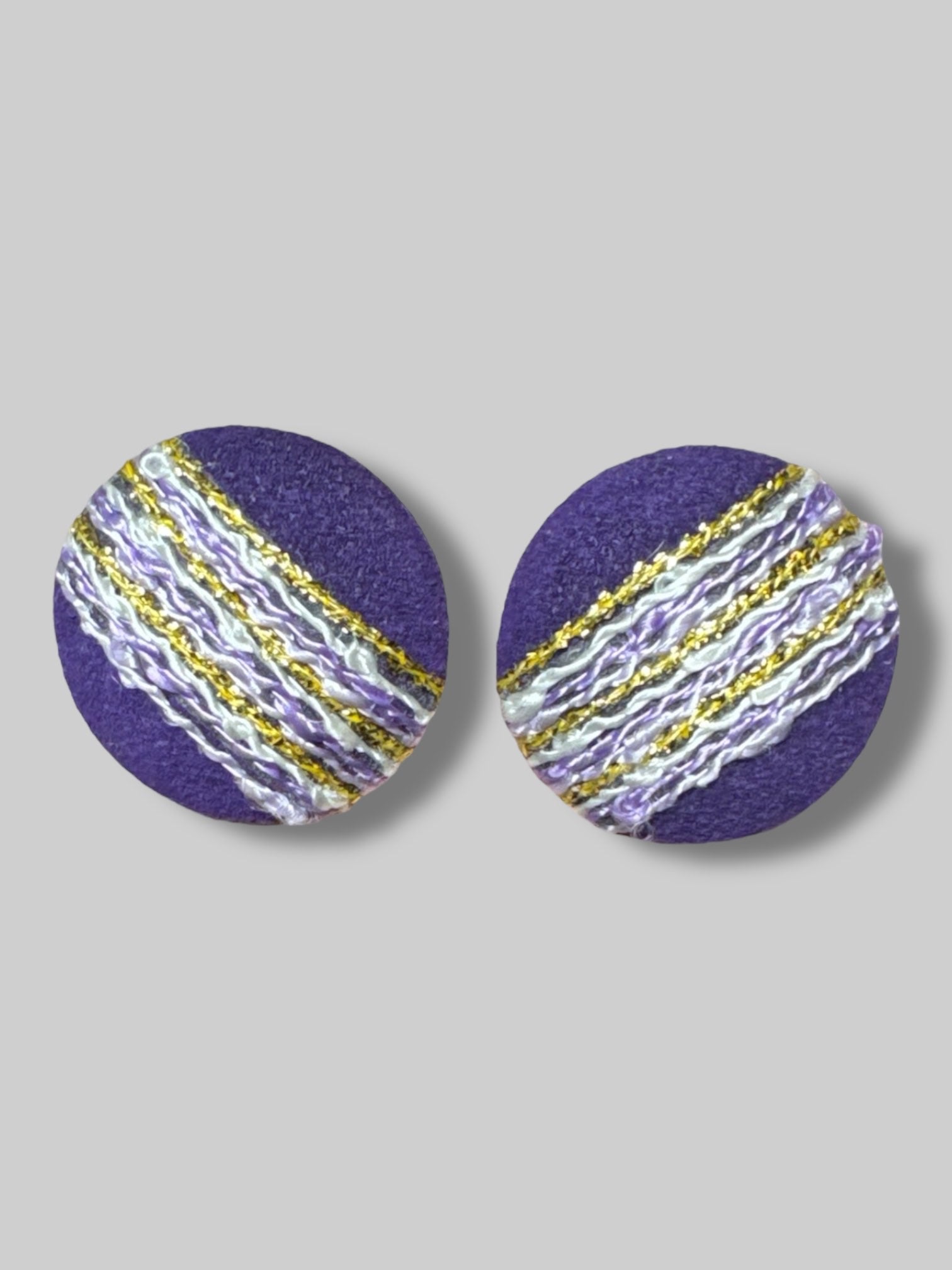 Vintage purple earrings with light purple and metallic gold threads