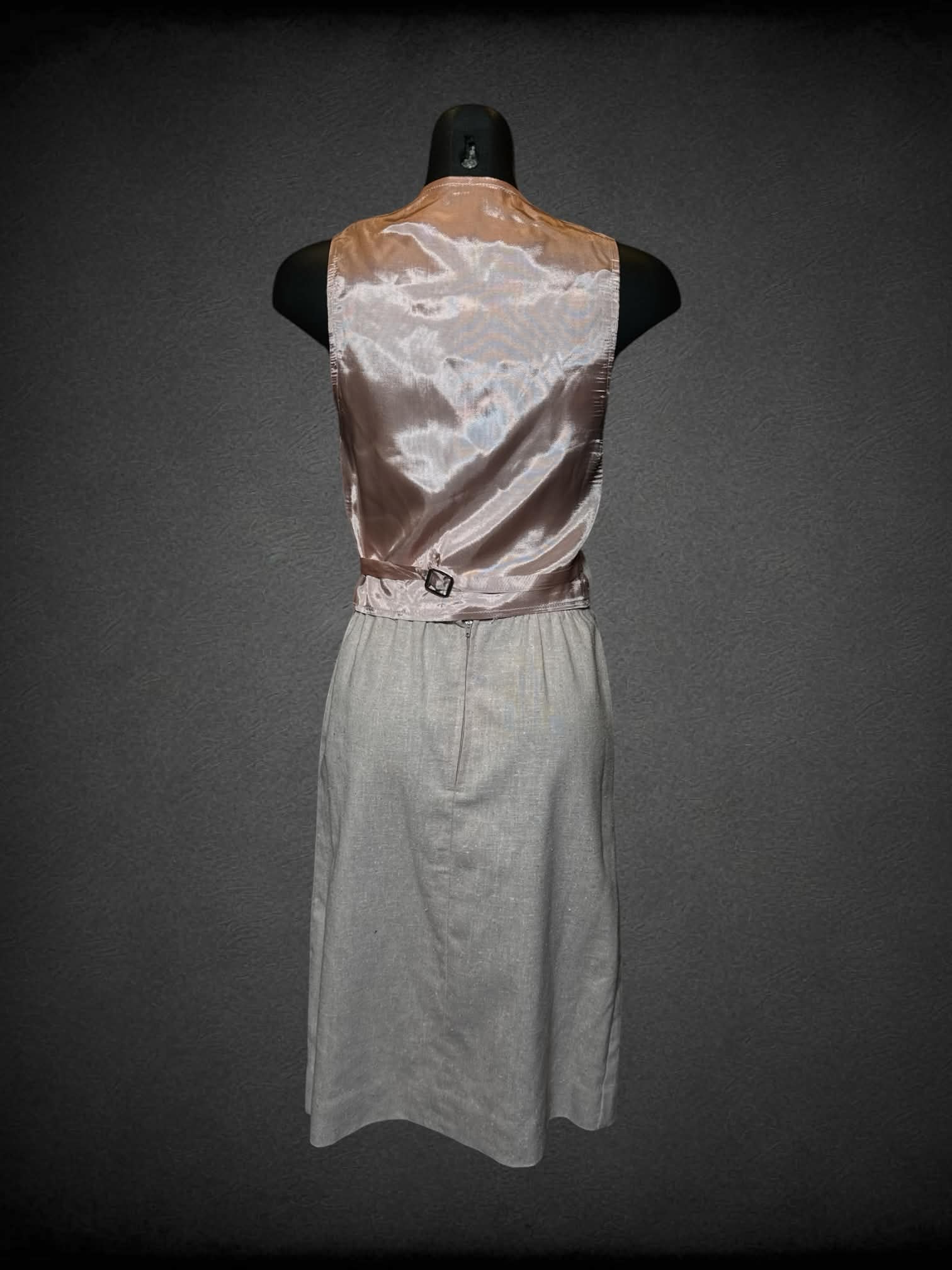XS Illusions vintage grey pink three piece set with blazer, pencil skirt & vest