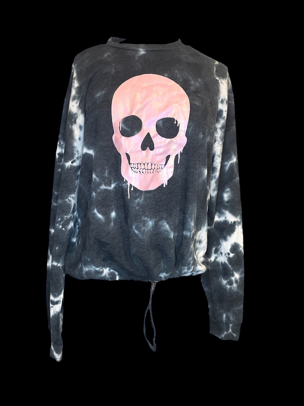 1X Black & white acid wash cropped sweater w/ pink skull graphic, & drawstring waist