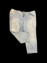Load image into Gallery viewer, 2X Light blue distressed denim &amp; white lace high waist taper leg pants w/ pockets, belt loops, &amp; button/zipper closure
