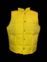Load image into Gallery viewer, 1X Yellow snap button down puffer vest w/ pockets
