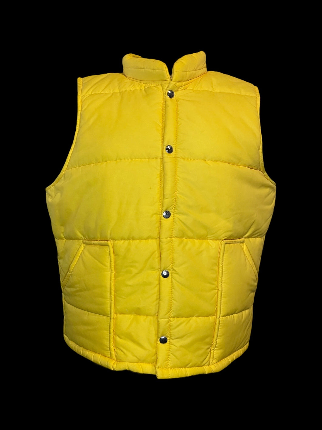 1X Yellow snap button down puffer vest w/ pockets