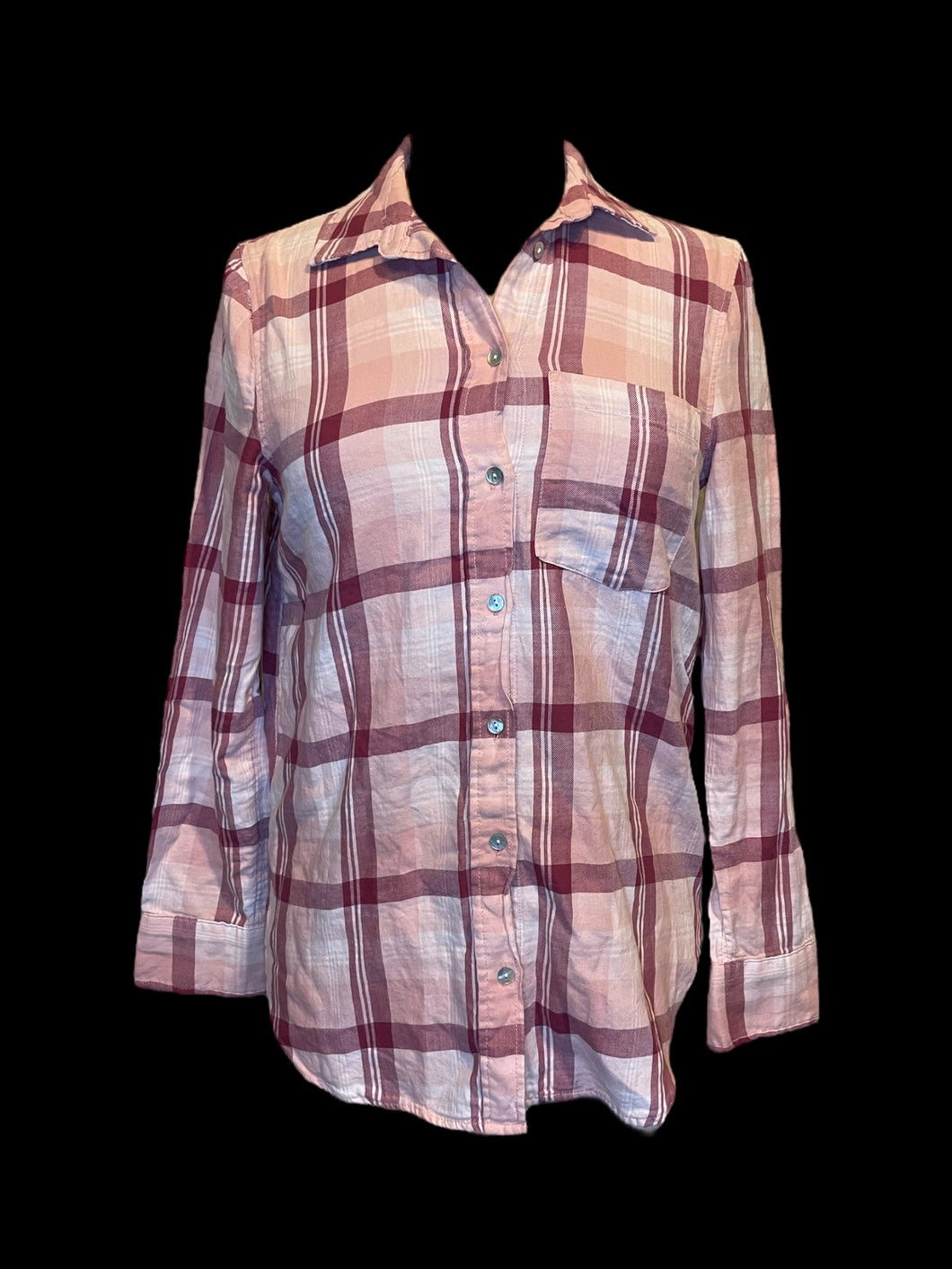 L Light pink, dark pink, & white plaid cotton long sleeve button down top w/ folded collar, chest pocket, & button cuffs