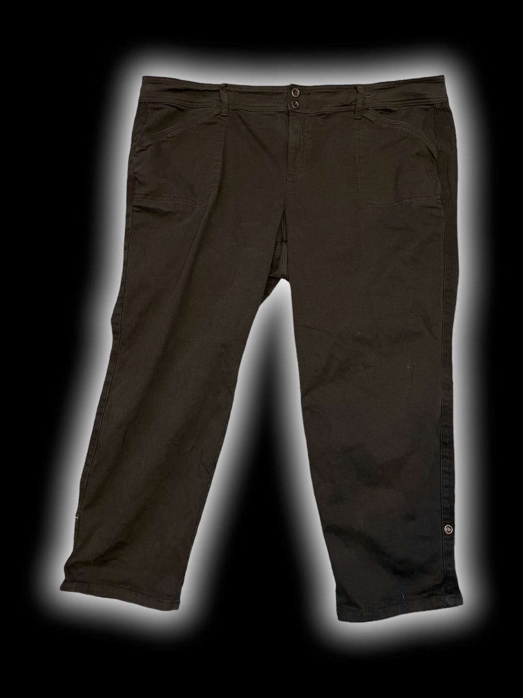 2X Black denim high waist taper leg capris w/ button tab hem, pockets, belt loops, & two button/zipper closure