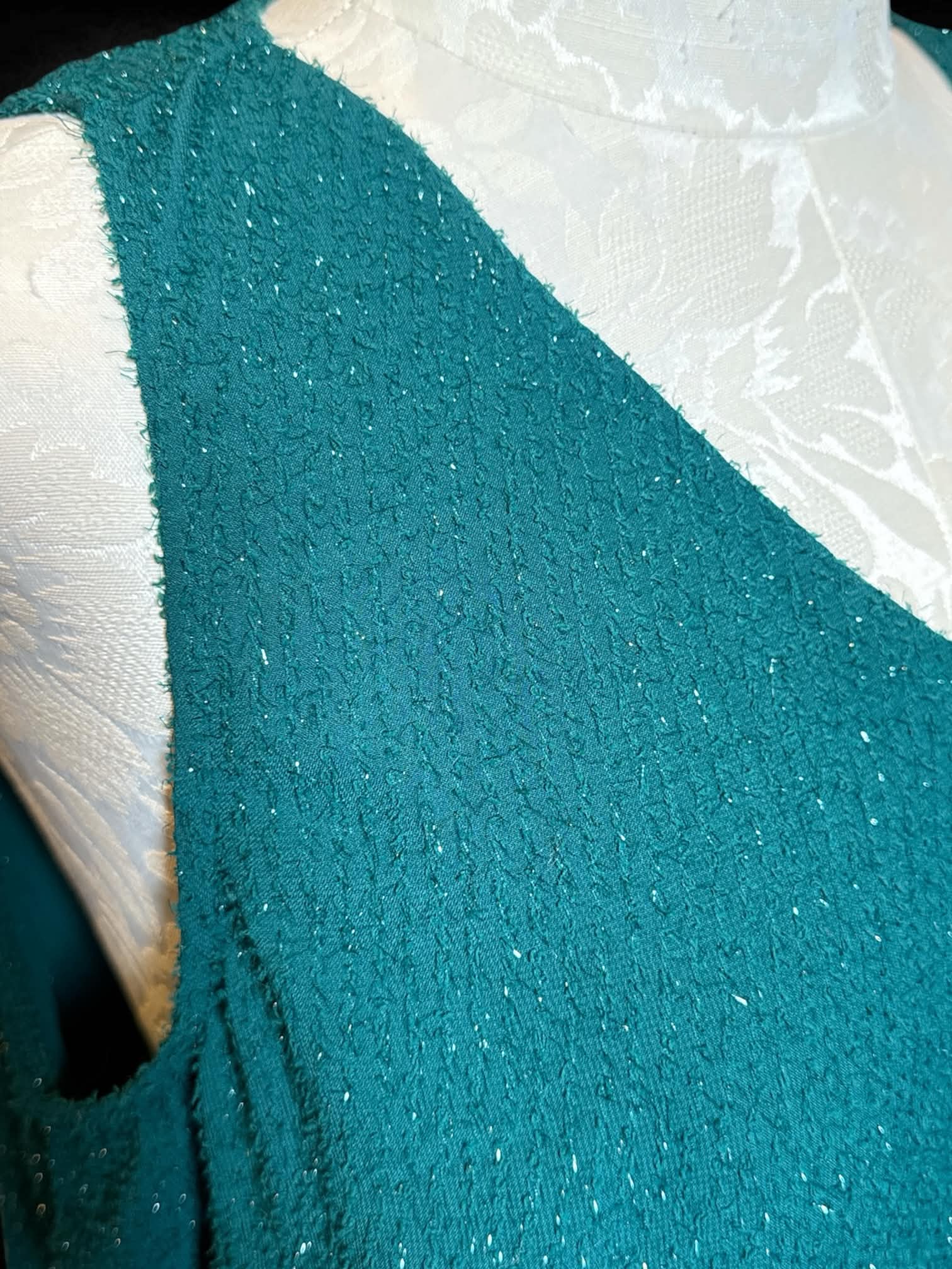 1X Nine West dark green sleeveless top with silver tinsel threading