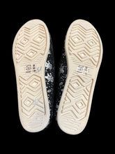 Load image into Gallery viewer, 8.5M/10W Black &amp; silver astronaut &amp; space pattern Toms flats
