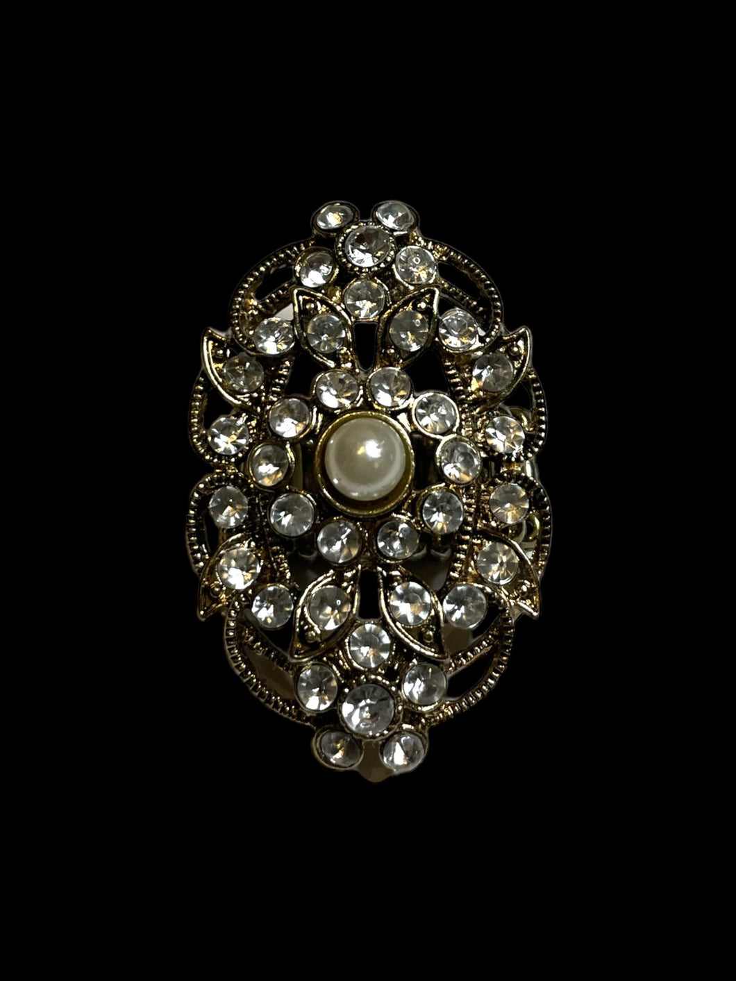 4 Gold-like stretch ring w/ faux pearl & clear stones in ornate setting