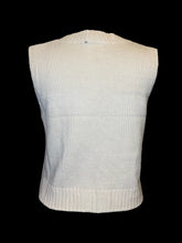 Load image into Gallery viewer, 0X Cream cable knit v-neck crop sweater vest w/ ribbed hems
