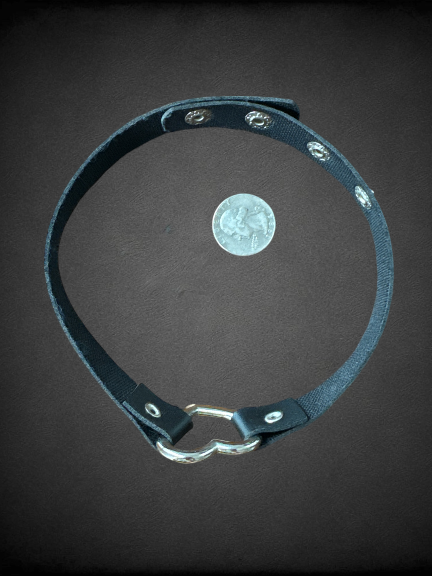 Heart ring black pleather choker