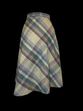 Load image into Gallery viewer, M Vintage 60s green &amp; red plaid knee length skirt w/ button/zipper closure
