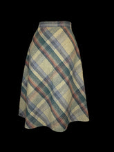 Load image into Gallery viewer, M Vintage 60s green &amp; red plaid knee length skirt w/ button/zipper closure
