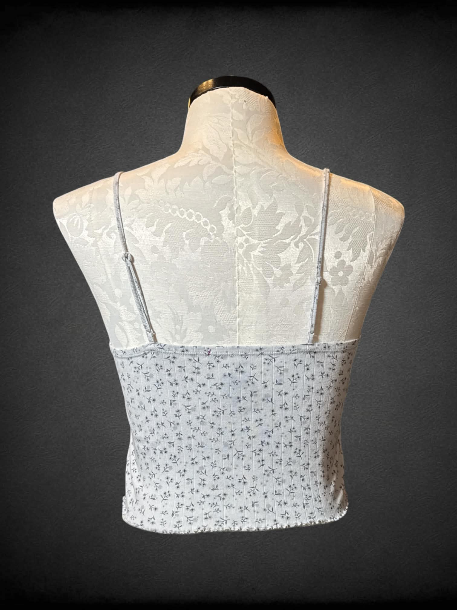 0X No Boundaries off white sleeveless crop top with blue florals and lace details